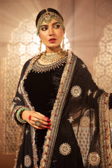 MARIA B | Velvet | 104 Black